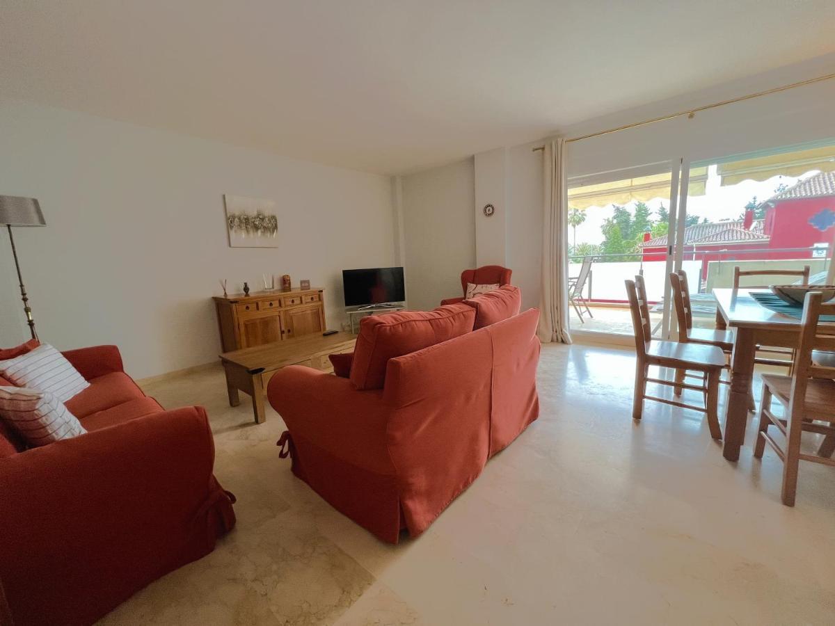 3 Bed Las Petunias, San Pedro Marbella Eksteriør billede