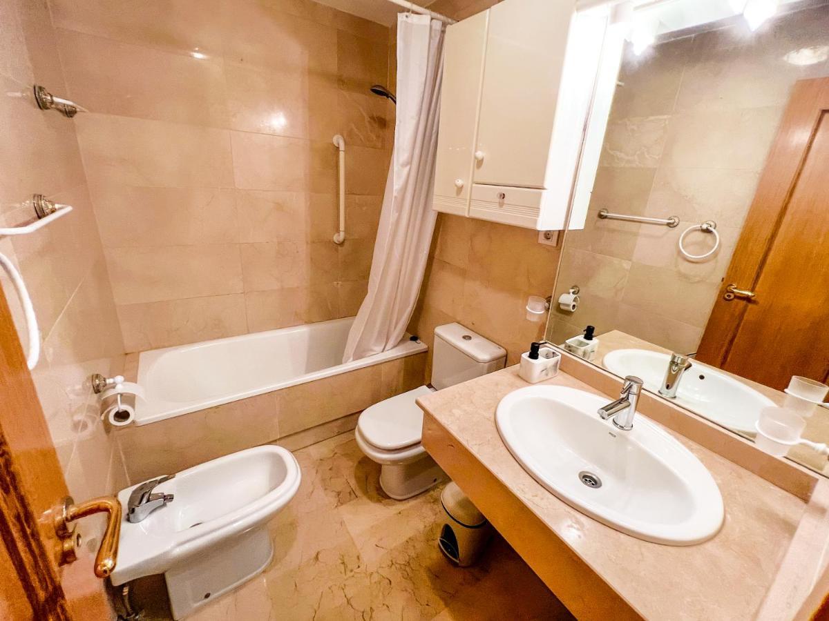 3 Bed Las Petunias, San Pedro Marbella Eksteriør billede